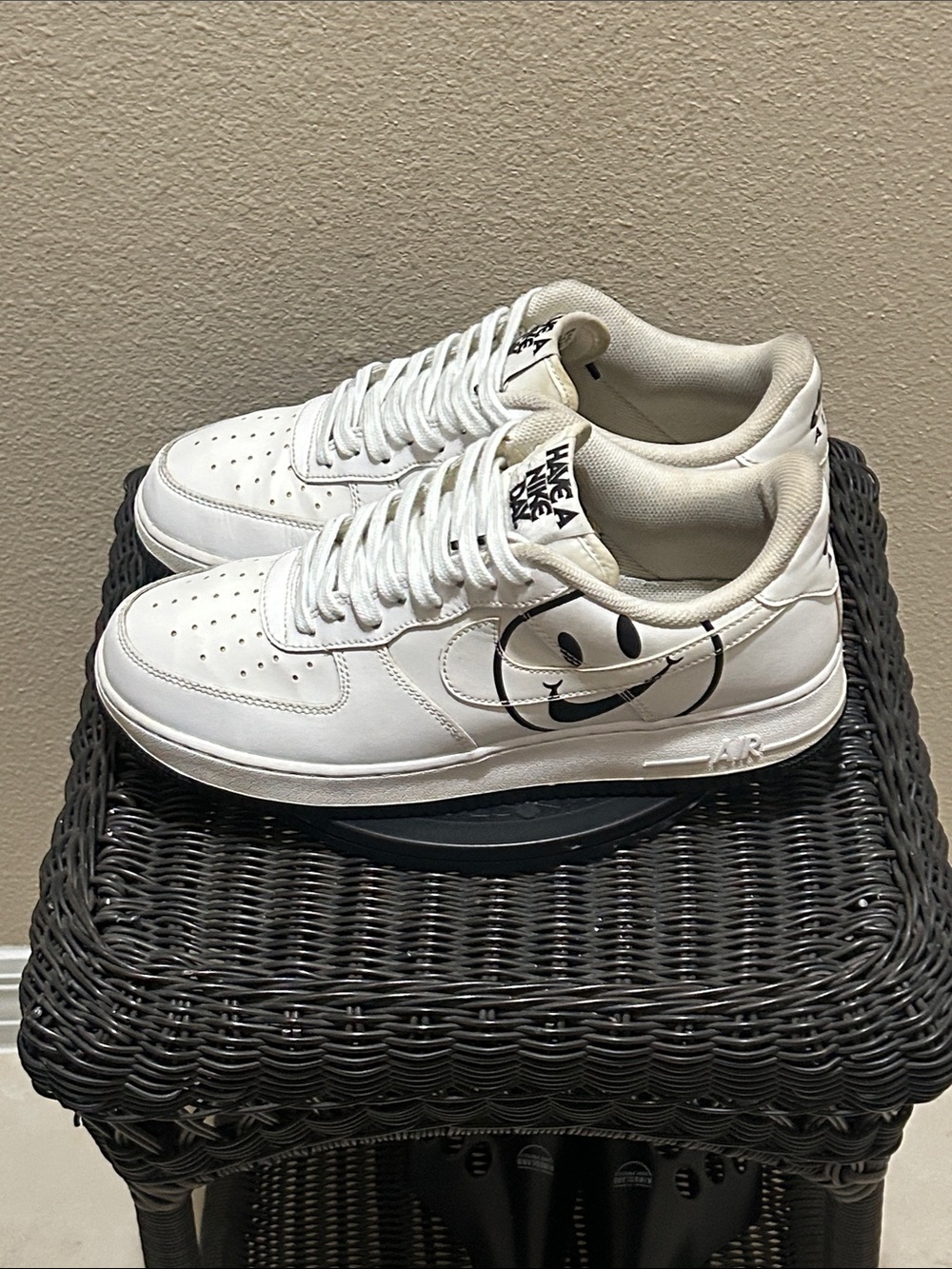 Size 10 Nike Air Force 1 Low Have a Nike Day White BQ9044-100